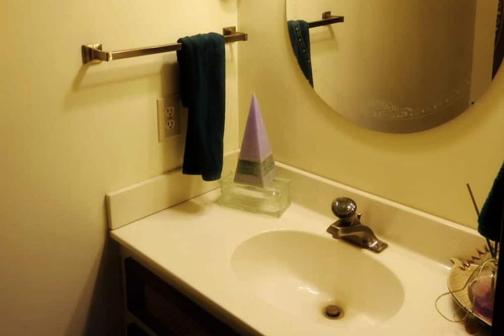 Photo of Bathroom in Hendersonville