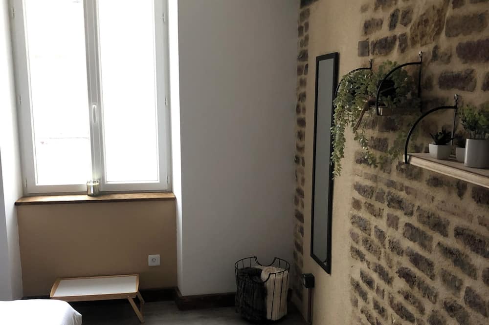 Photo of Bedroom in Digoin