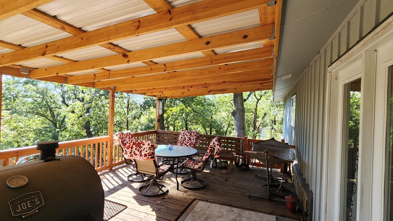 Photo of Outdoor in Canadian