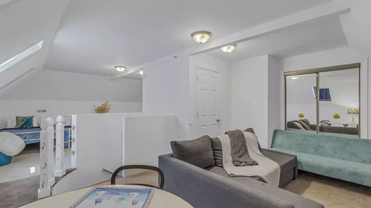 Photo of Livingroom in Windmill Point