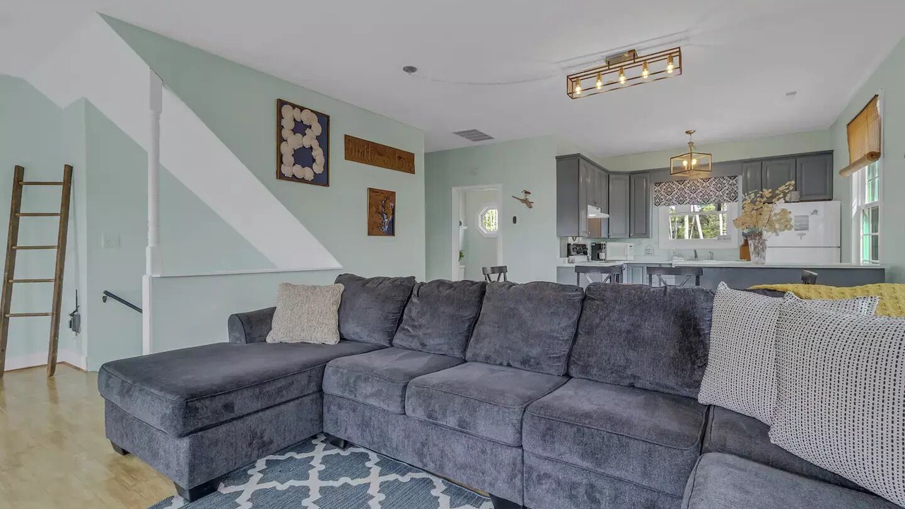 Photo of Livingroom in Windmill Point