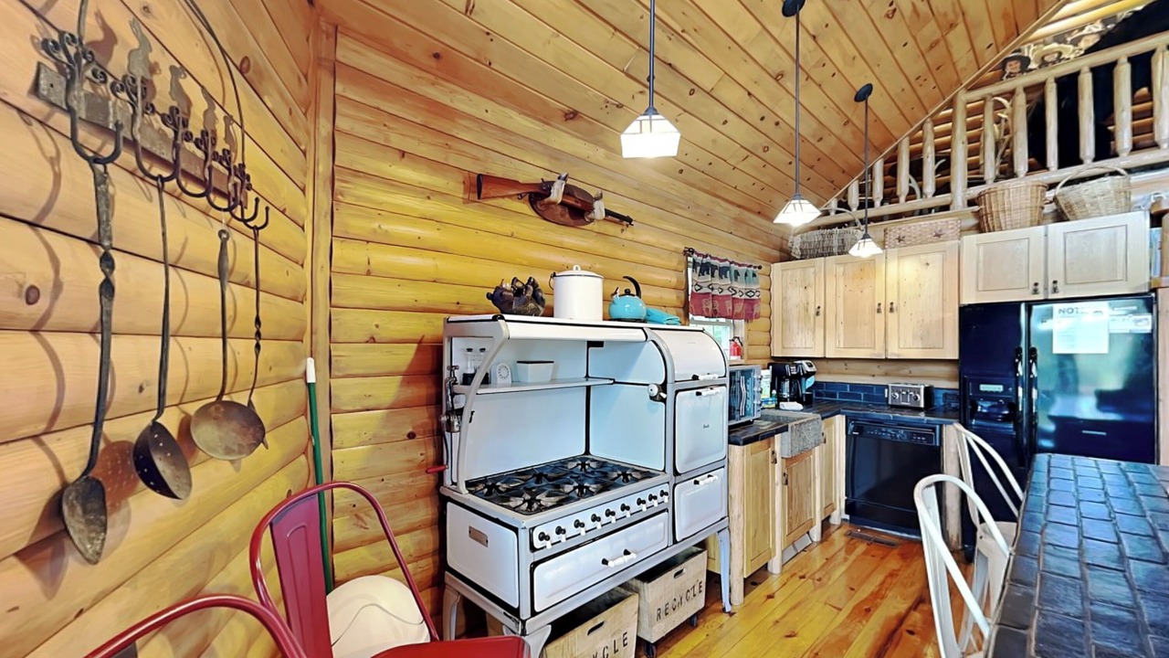 Photo of Others in Crellin