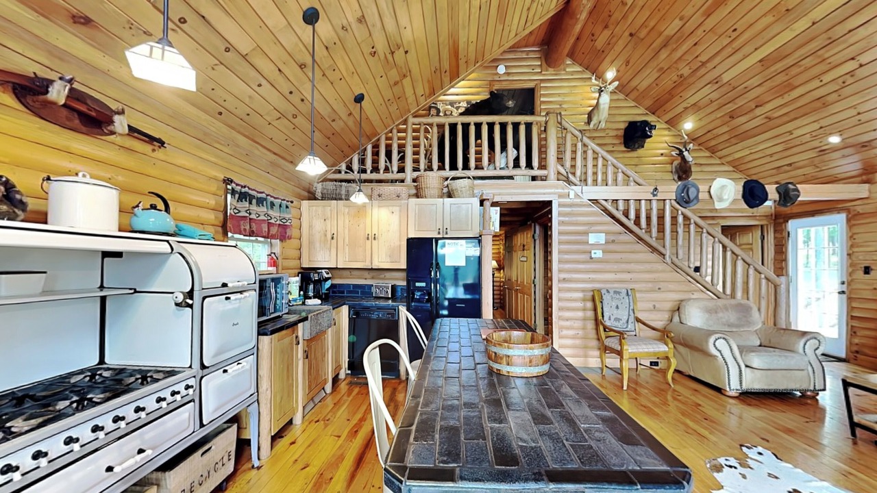 Photo of Others in Crellin