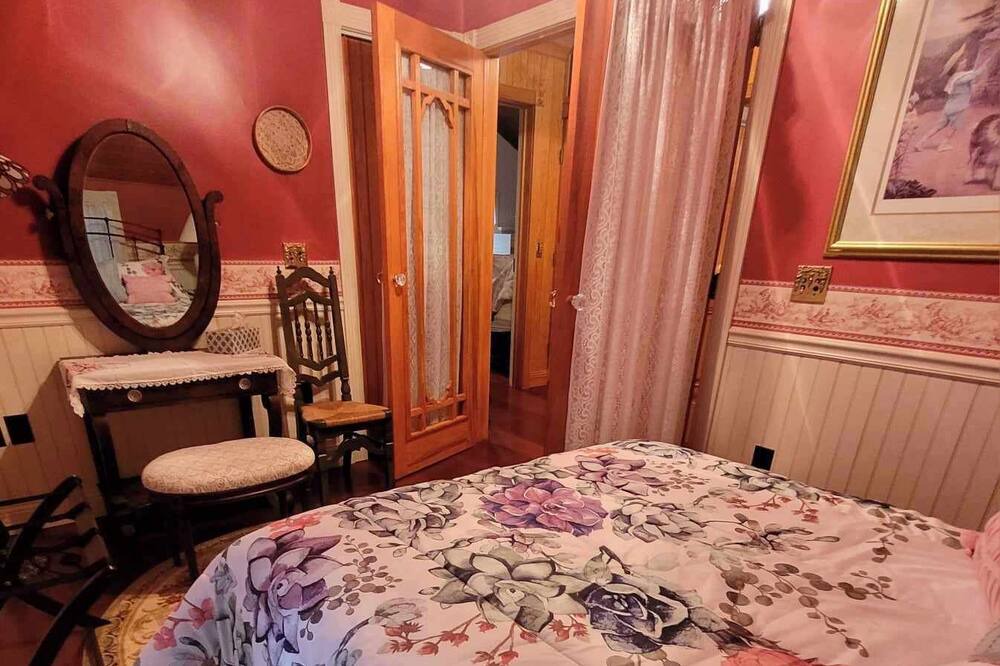 Photo of Bedroom in Mount Gretna Heights