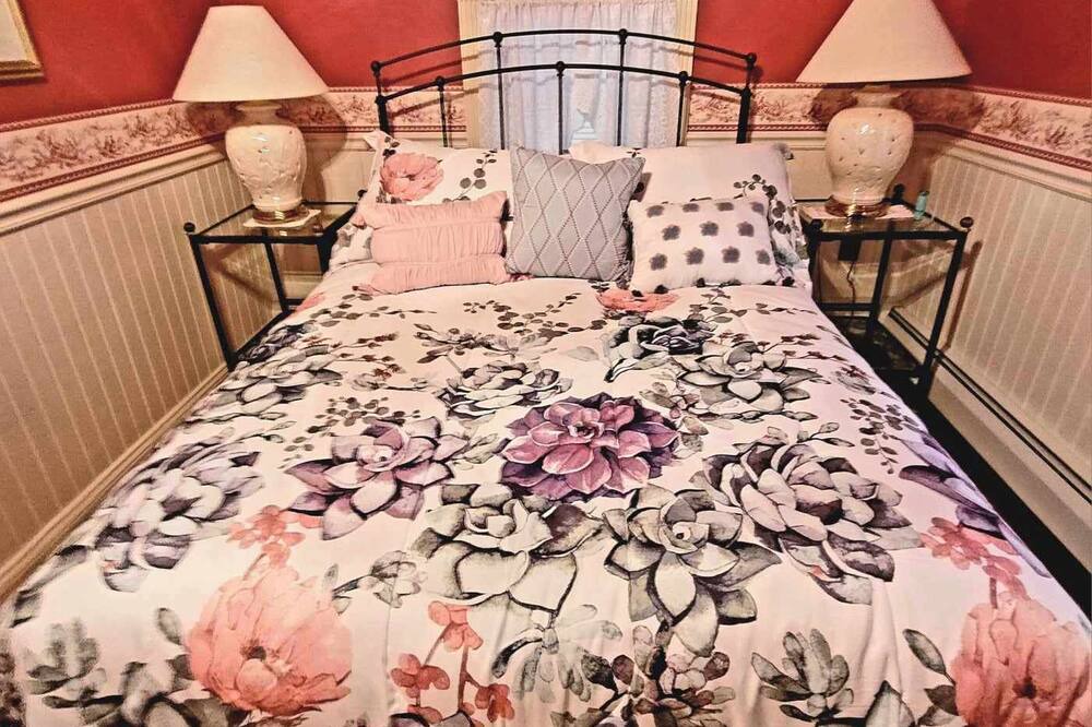 Photo of Bedroom in Mount Gretna Heights
