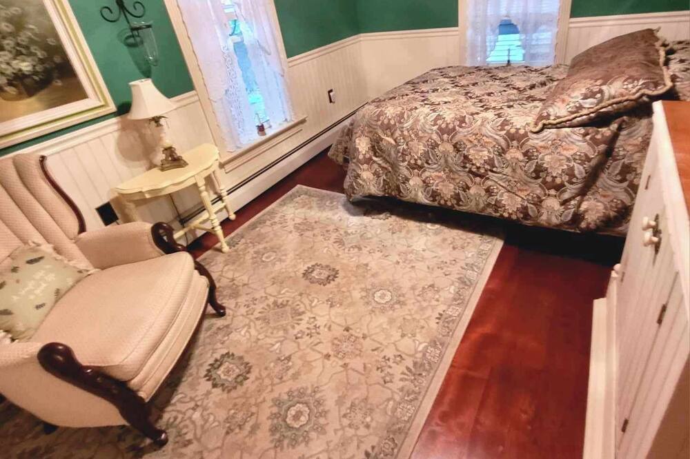 Photo of Bedroom in Mount Gretna Heights