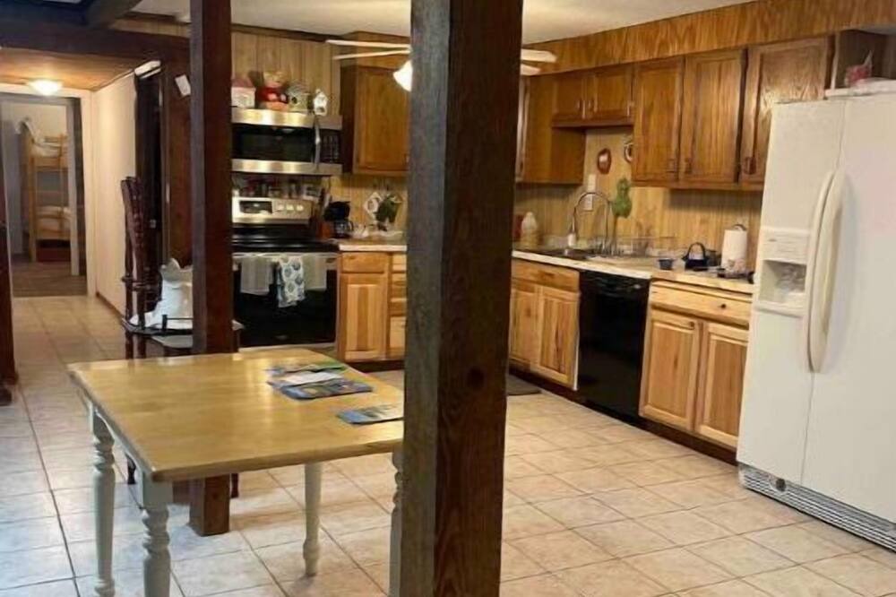 Photo of Kitchen in Leasburg