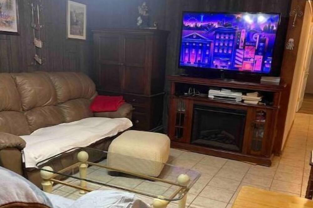 Photo of Livingroom in Leasburg