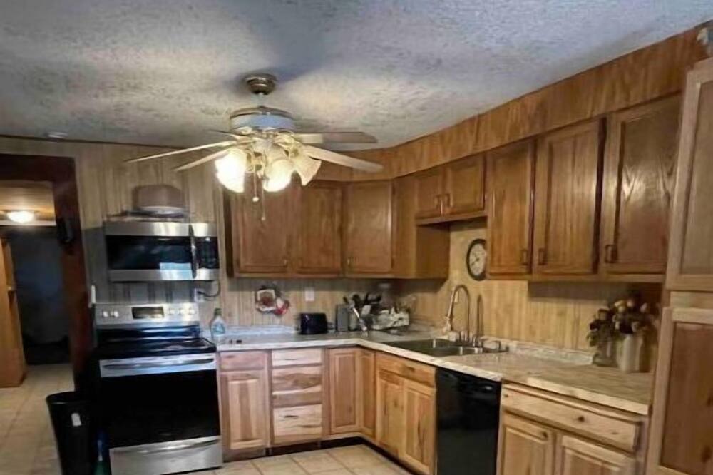 Photo of Kitchen in Leasburg