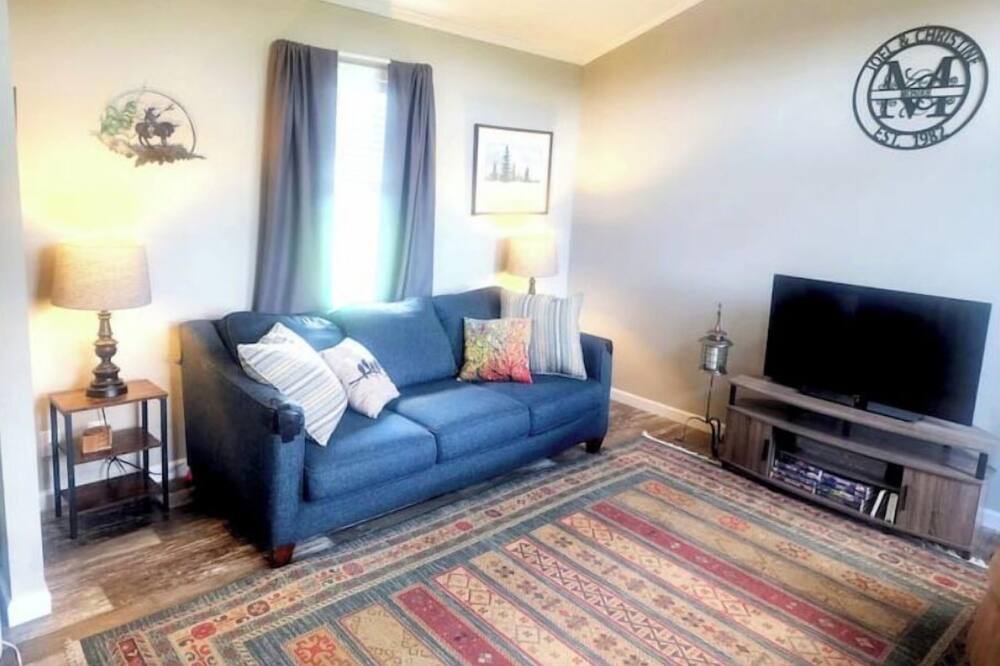 Photo of Livingroom in Kilgore