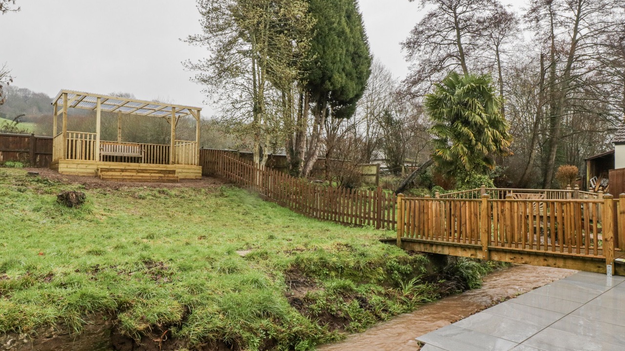 Photo of Outdoor in Longhope