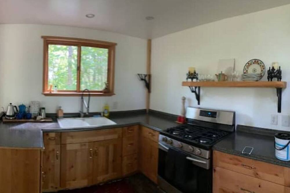 Photo of Kitchen in Concrete