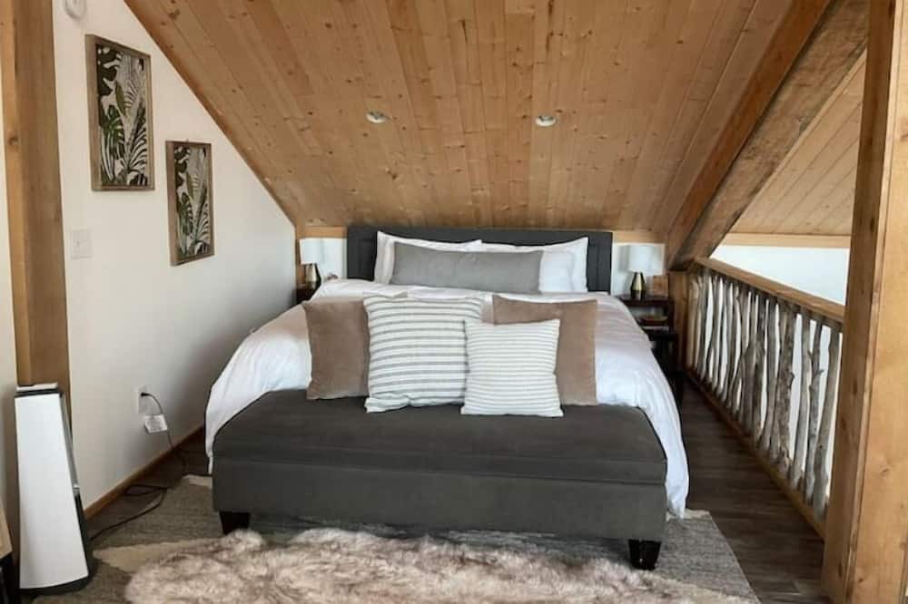 Photo of Bedroom in Concrete