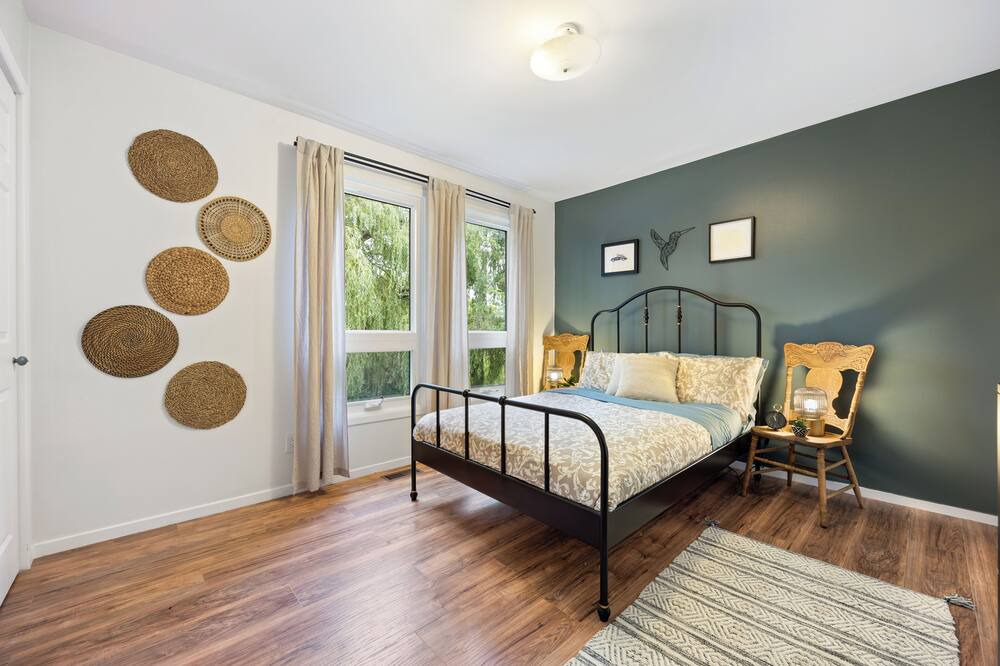 Photo of Bedroom in Richmond Hill