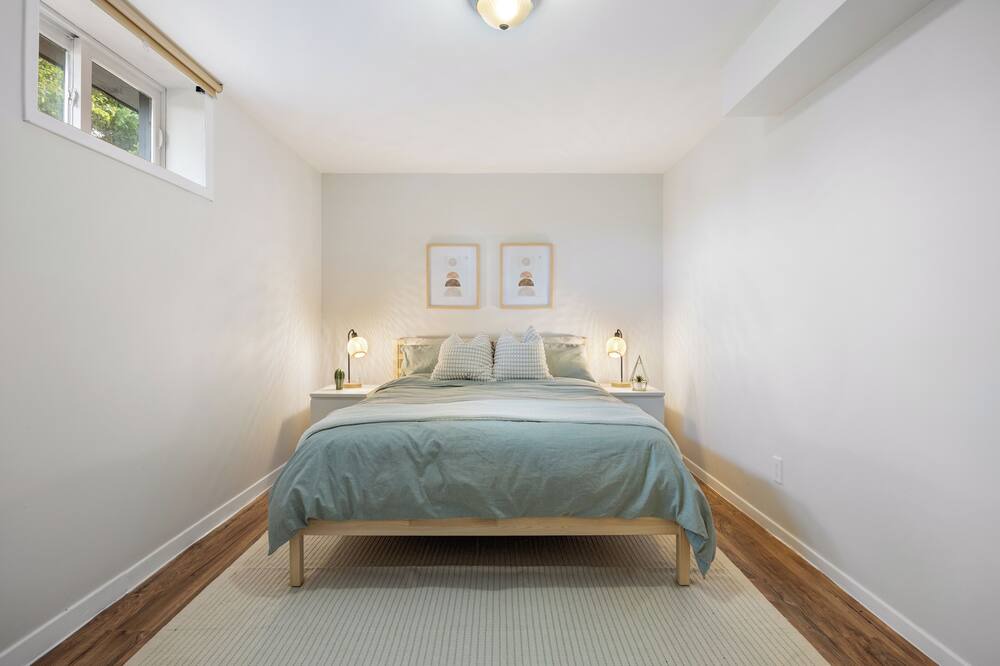 Photo of Bedroom in Richmond Hill
