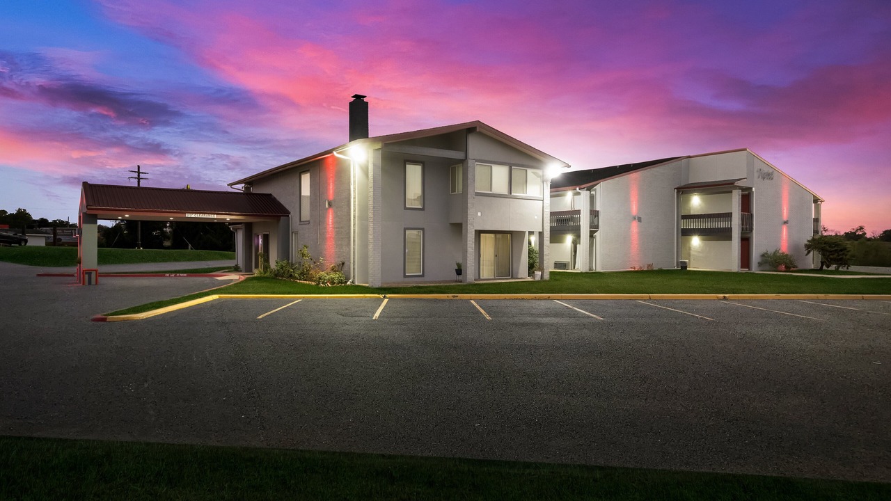 Photo of Outdoor in Madisonville