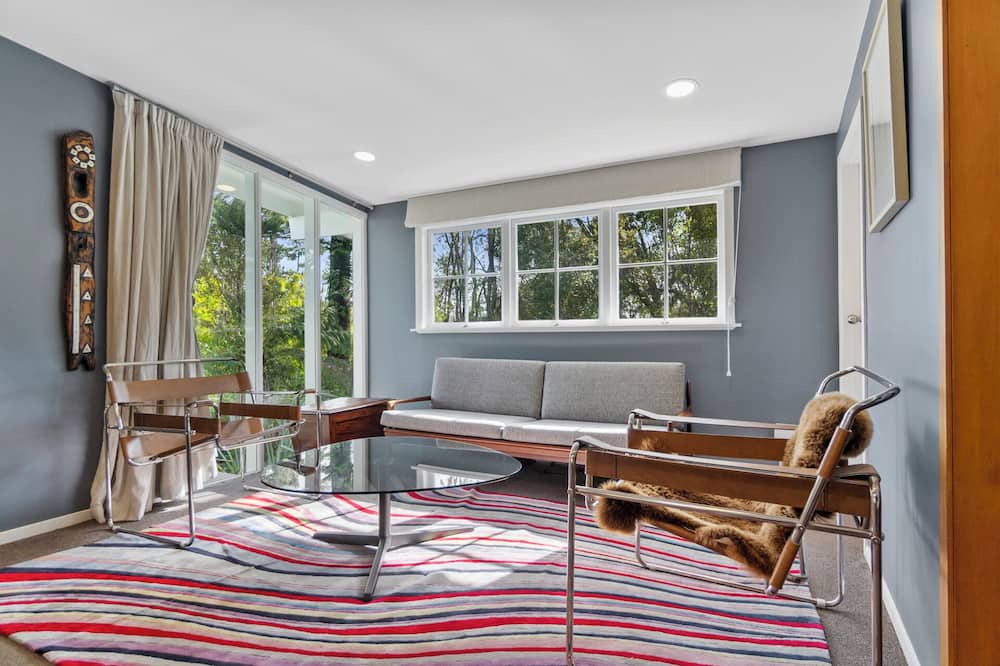 Photo of Livingroom in Titirangi