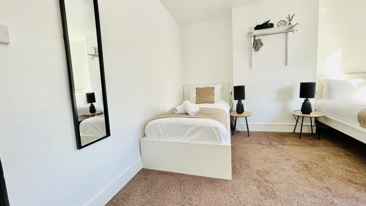 Photo of Others in Arbury