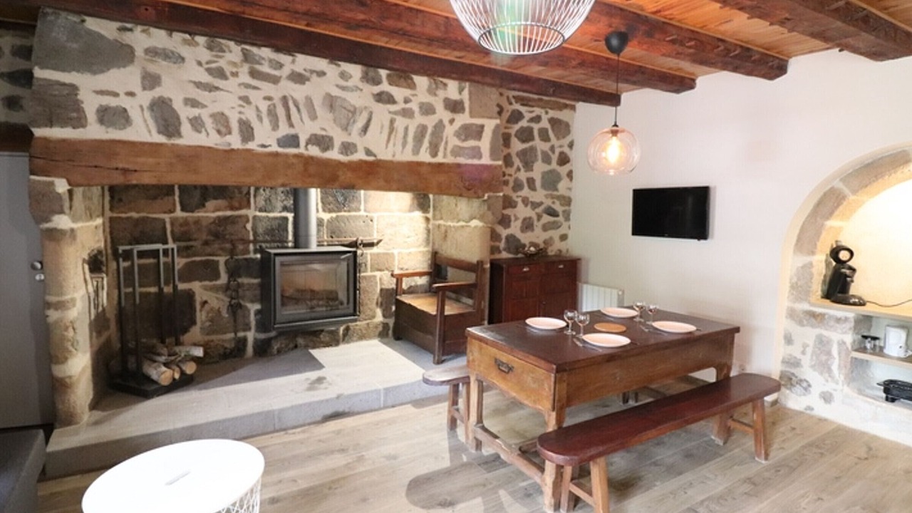 Photo of Others in Saint-Jacques-des-Blats