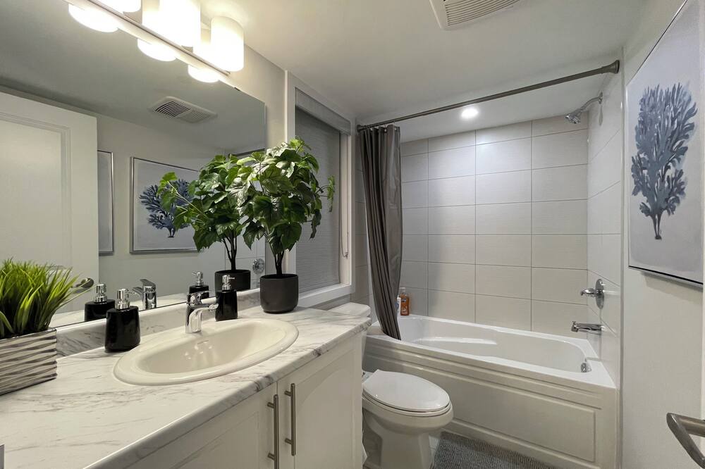 Photo of Bathroom in Markham