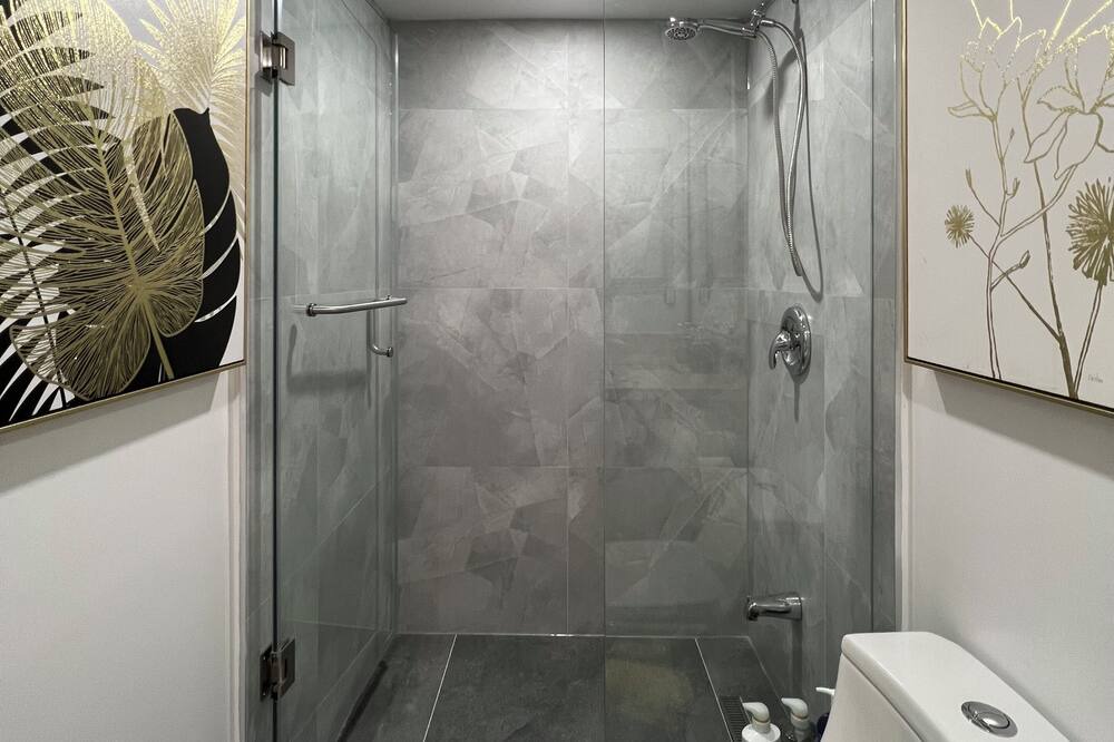 Photo of Bathroom in Markham