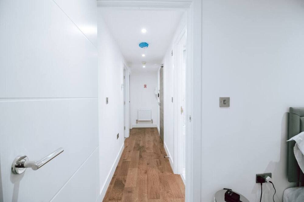 Photo of Others in Purley