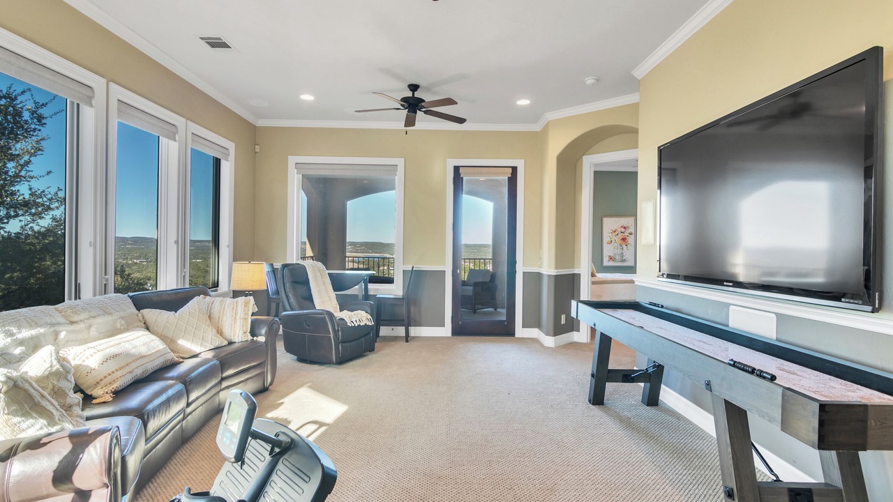 Photo of Livingroom in Spicewood