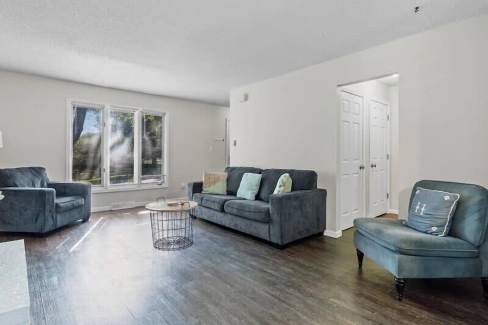 Photo of Others in Clive