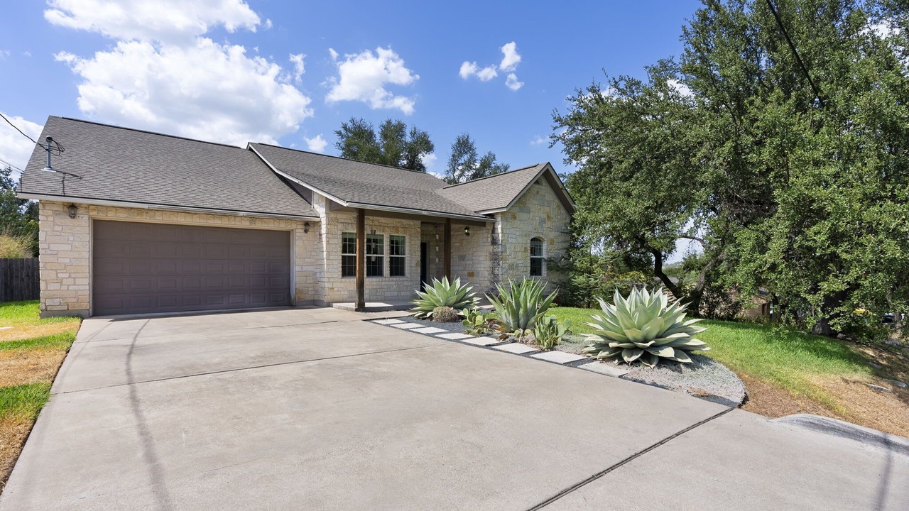 Photo of Outdoor in Apache Shores