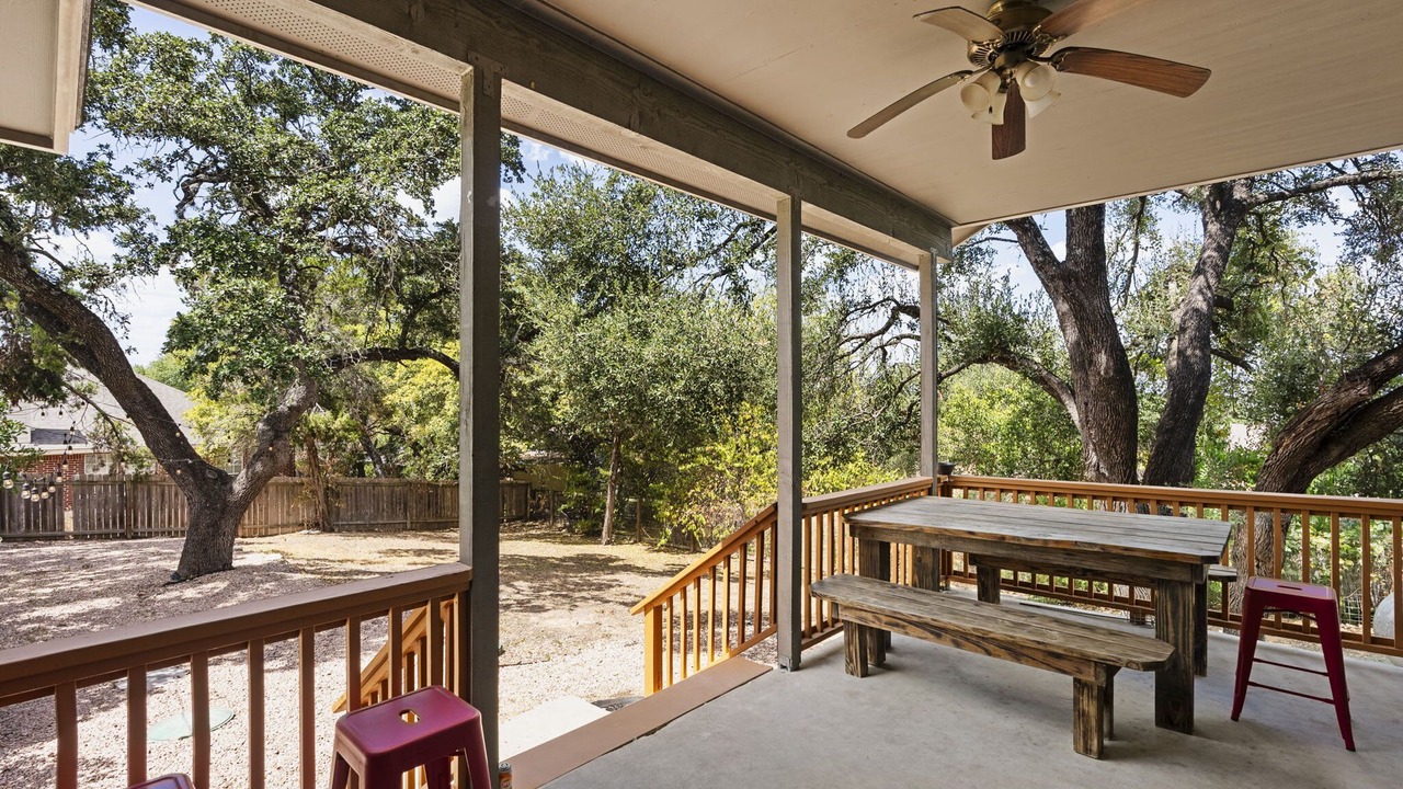 Photo of Patio Balcony in Apache Shores