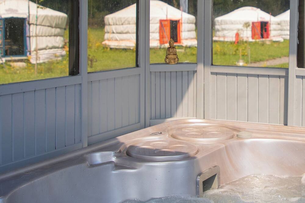 Photo of Others in Longroy