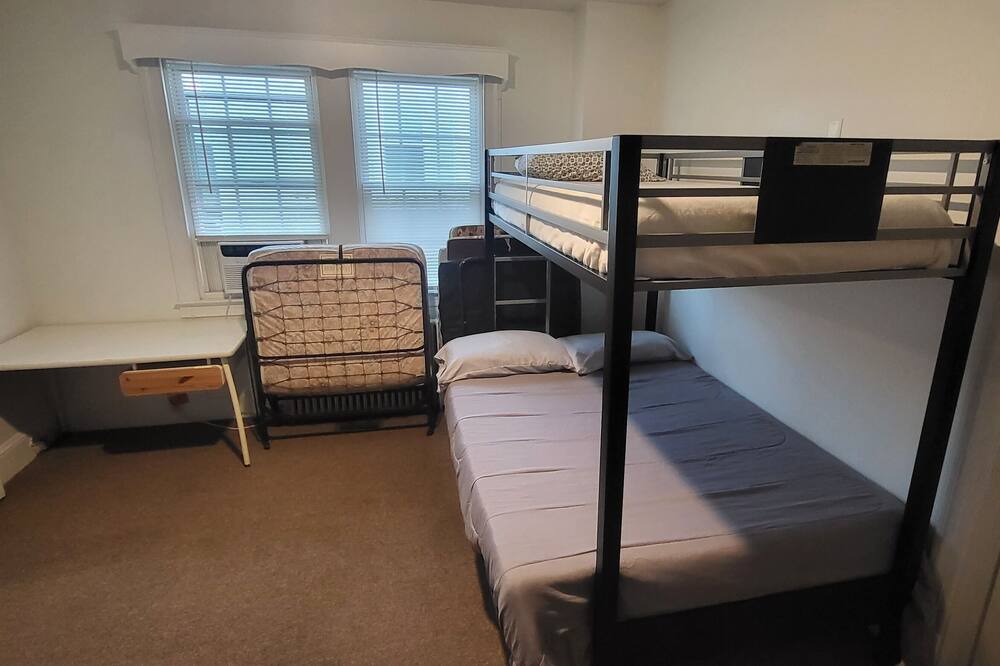 Photo of Bedroom in Glen Burnie