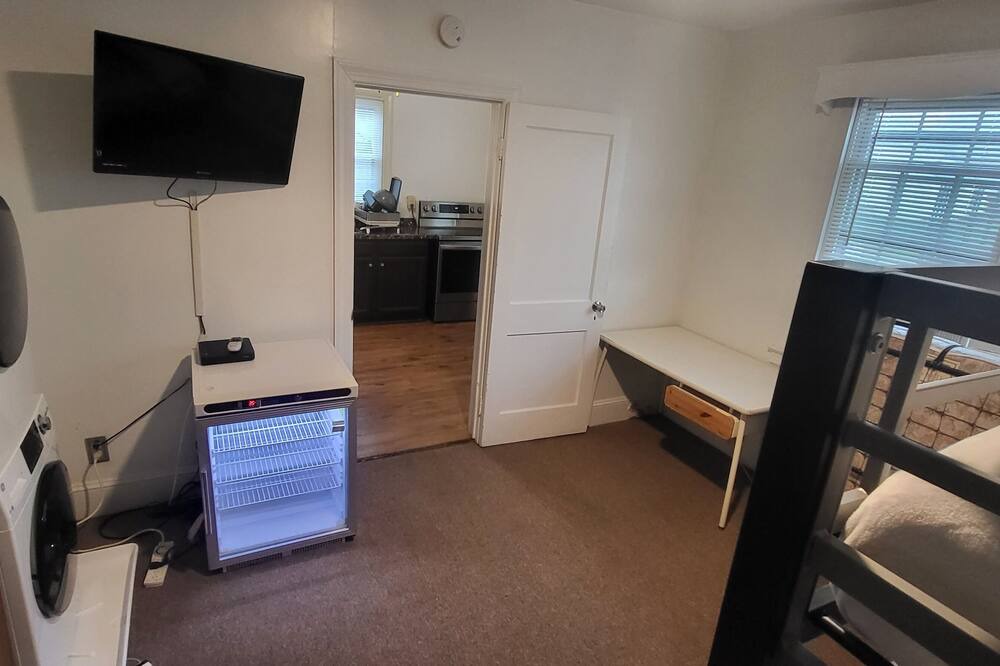 Photo of Bedroom in Glen Burnie