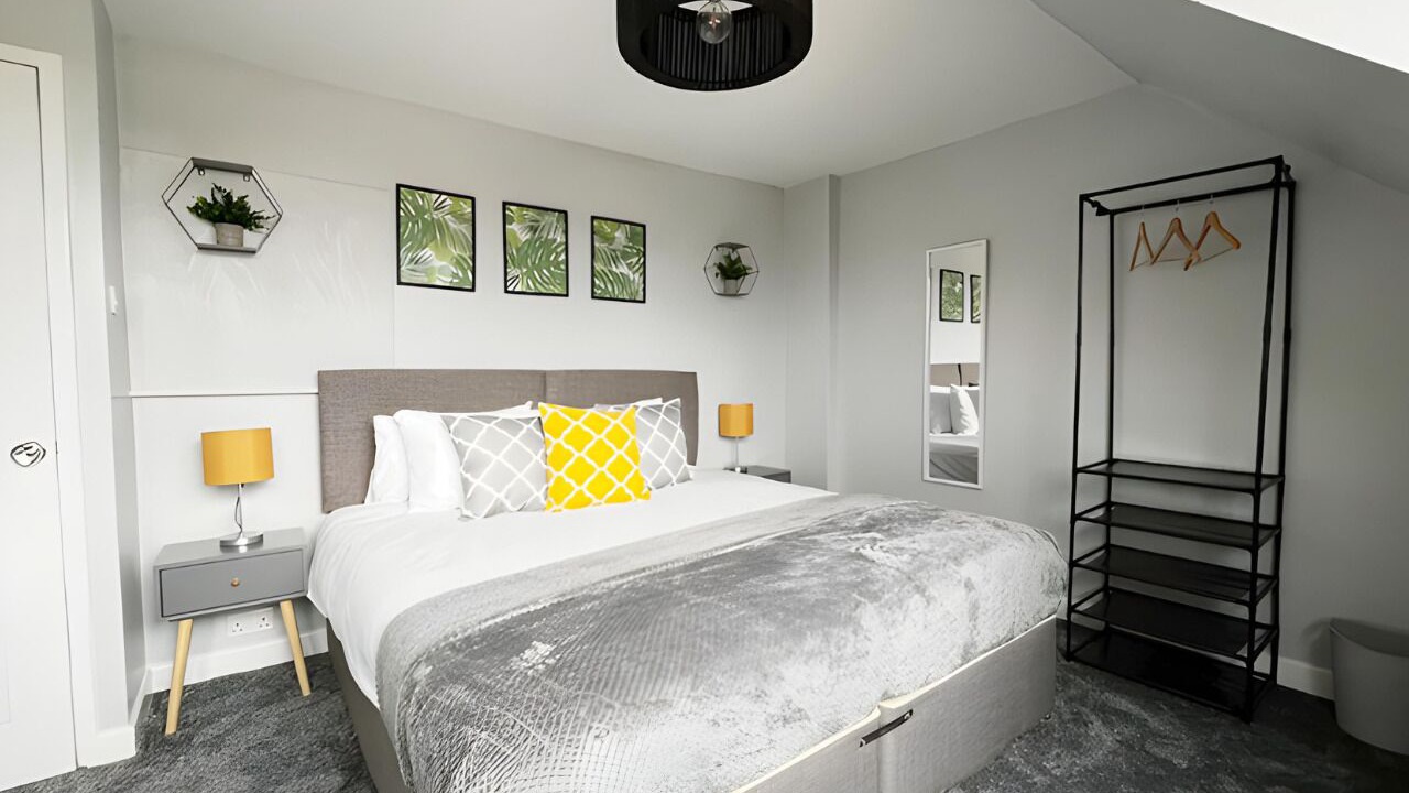 Photo of Others in Reading