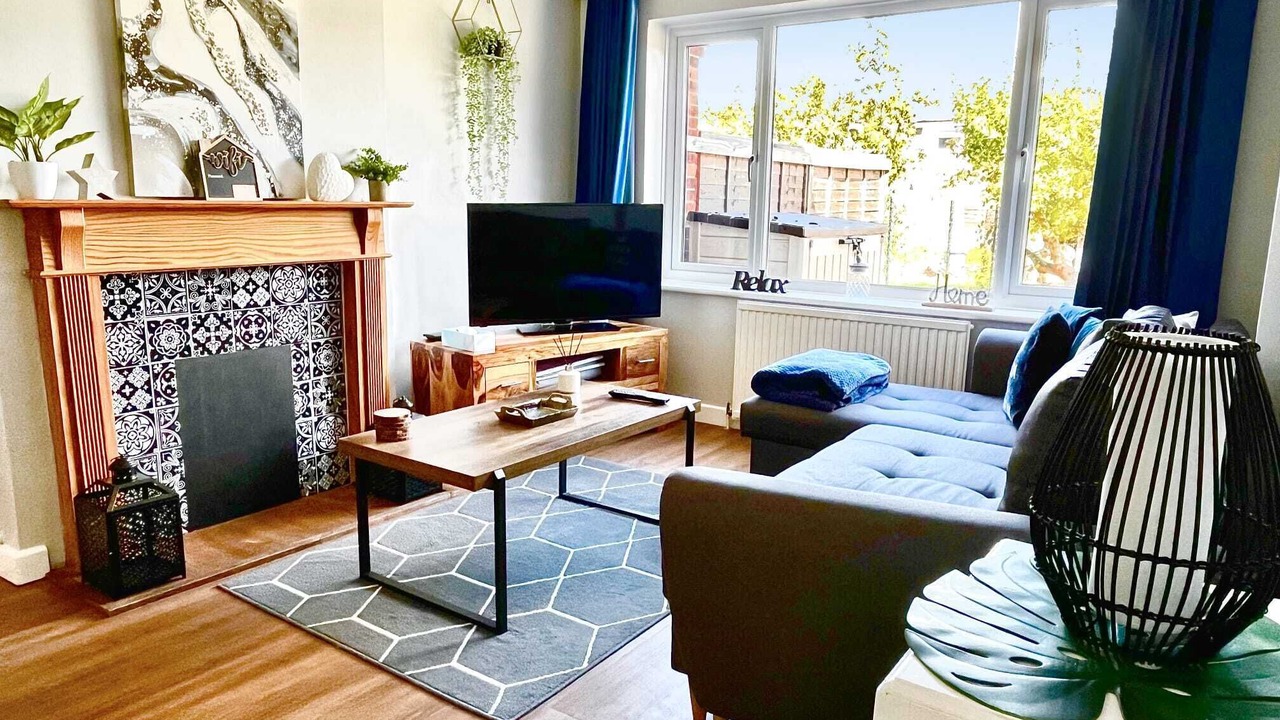 Photo of Others in Reading