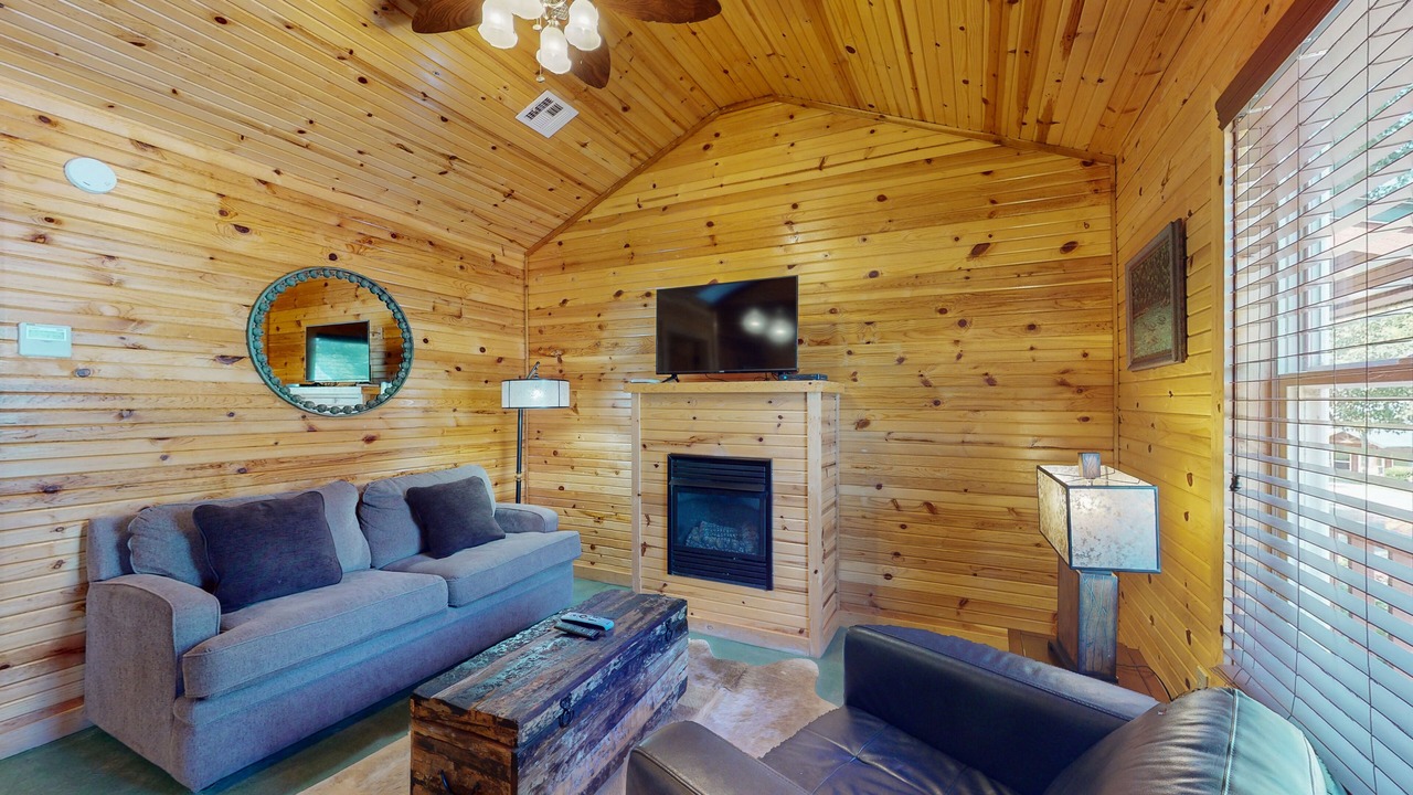 Photo of Livingroom in Maysville