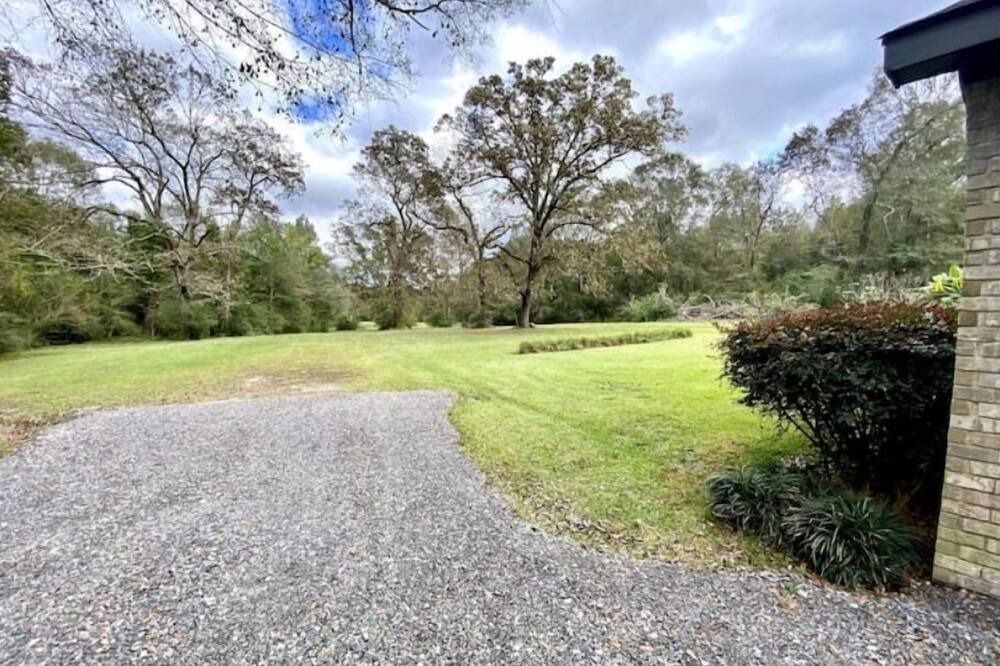 Photo of Outdoor in Laurel