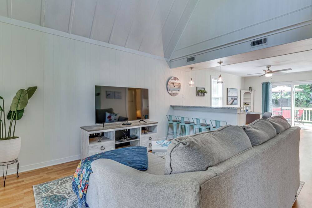 Photo of Livingroom in Coles Point