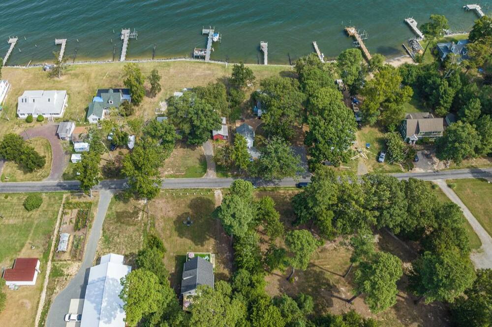 Photo of Outdoor in Coles Point