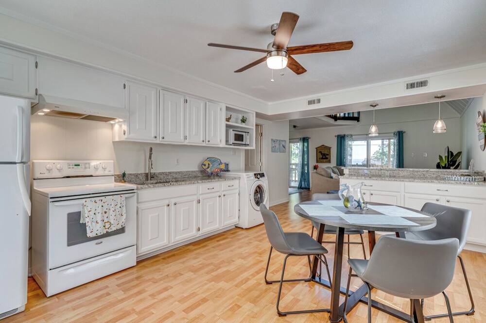 Photo of Kitchen in Coles Point