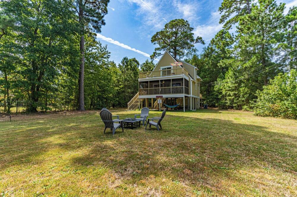 Photo of Outdoor in Coles Point