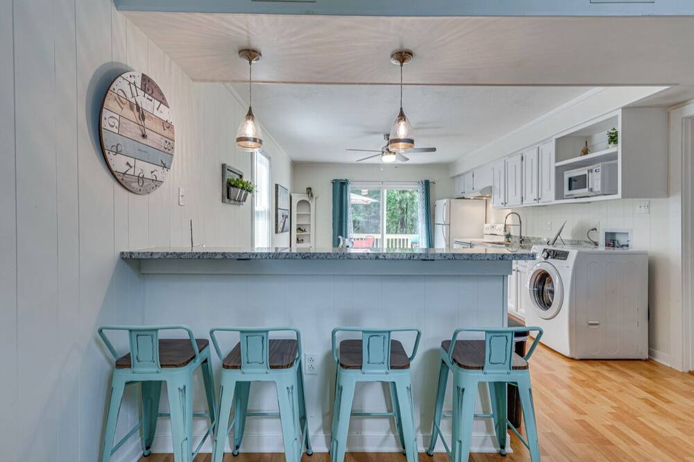 Photo of Kitchen in Coles Point