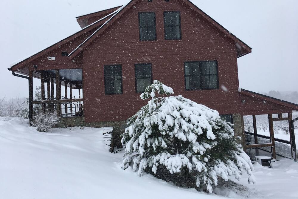 Photo of Outdoor in Hollowville