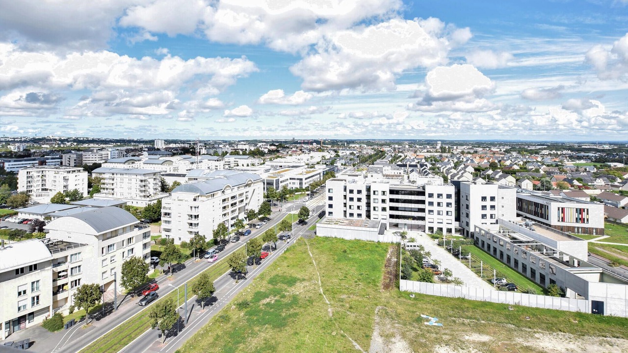 Photo of Outdoor in Claude Decaen