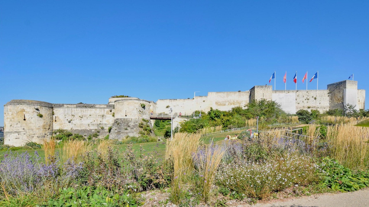 Photo of Outdoor in Claude Decaen