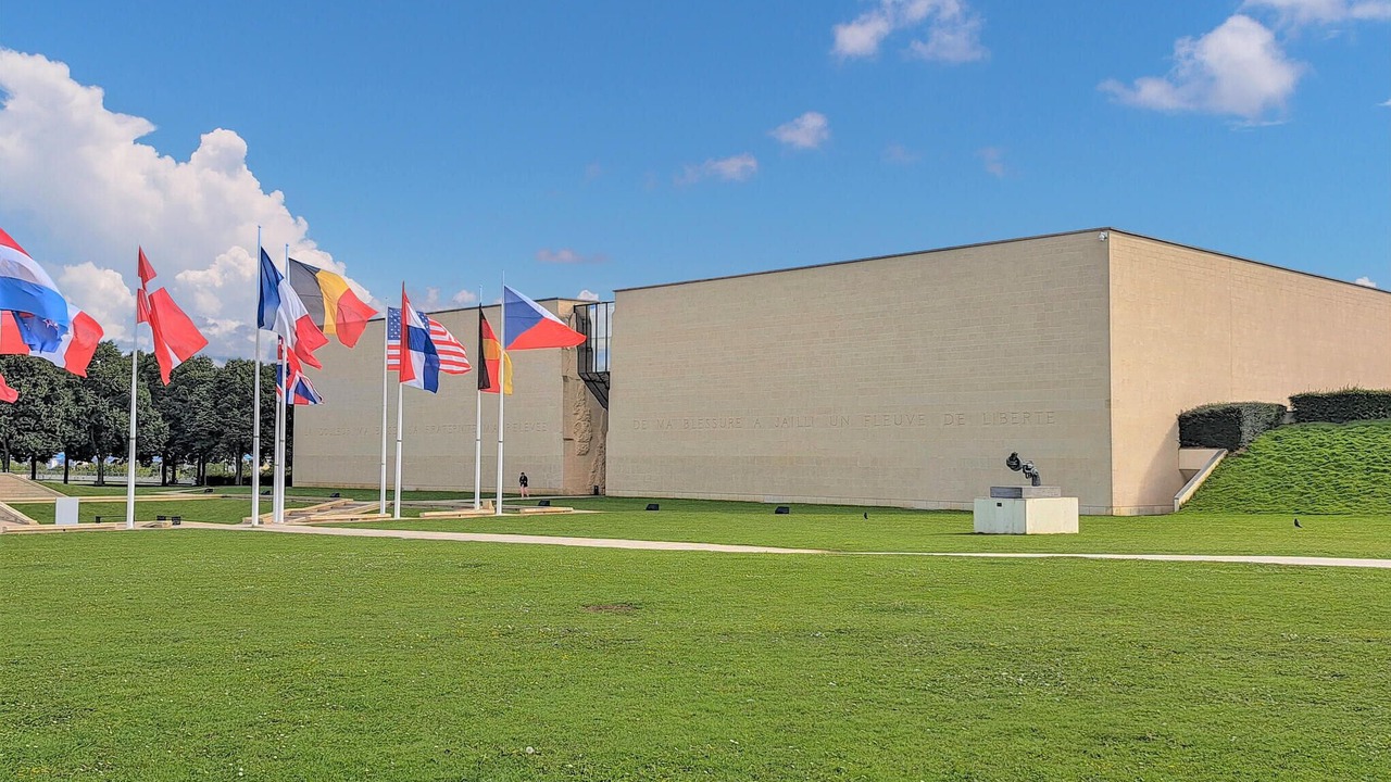 Photo of Outdoor in Claude Decaen