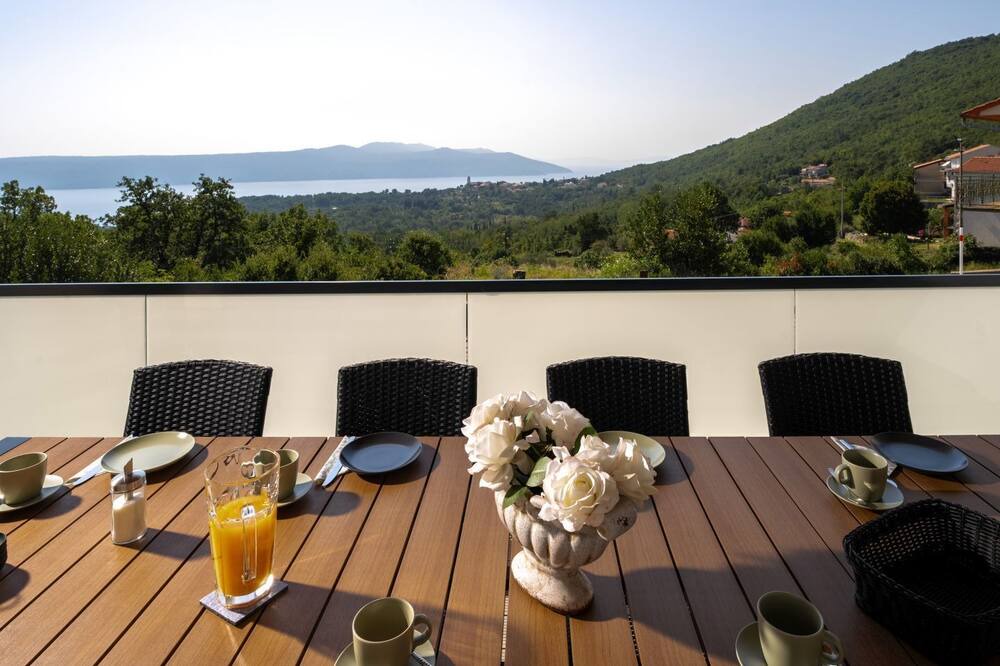 Photo of Outdoor in Martina