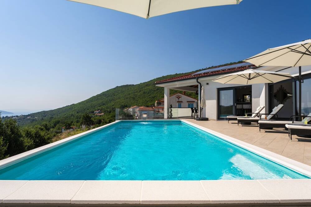 Photo of Outdoor in Martina