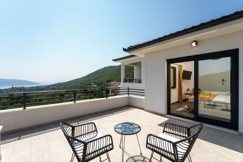 Photo of Outdoor in Martina