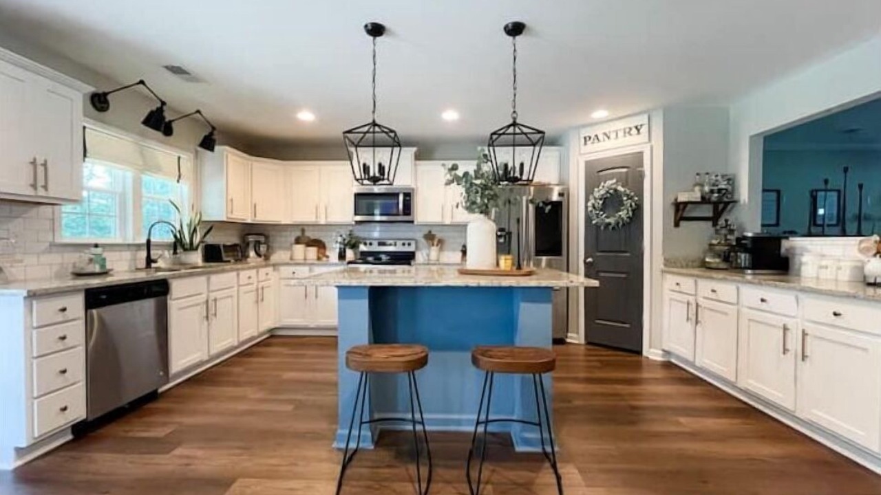 Photo of Kitchen in Central